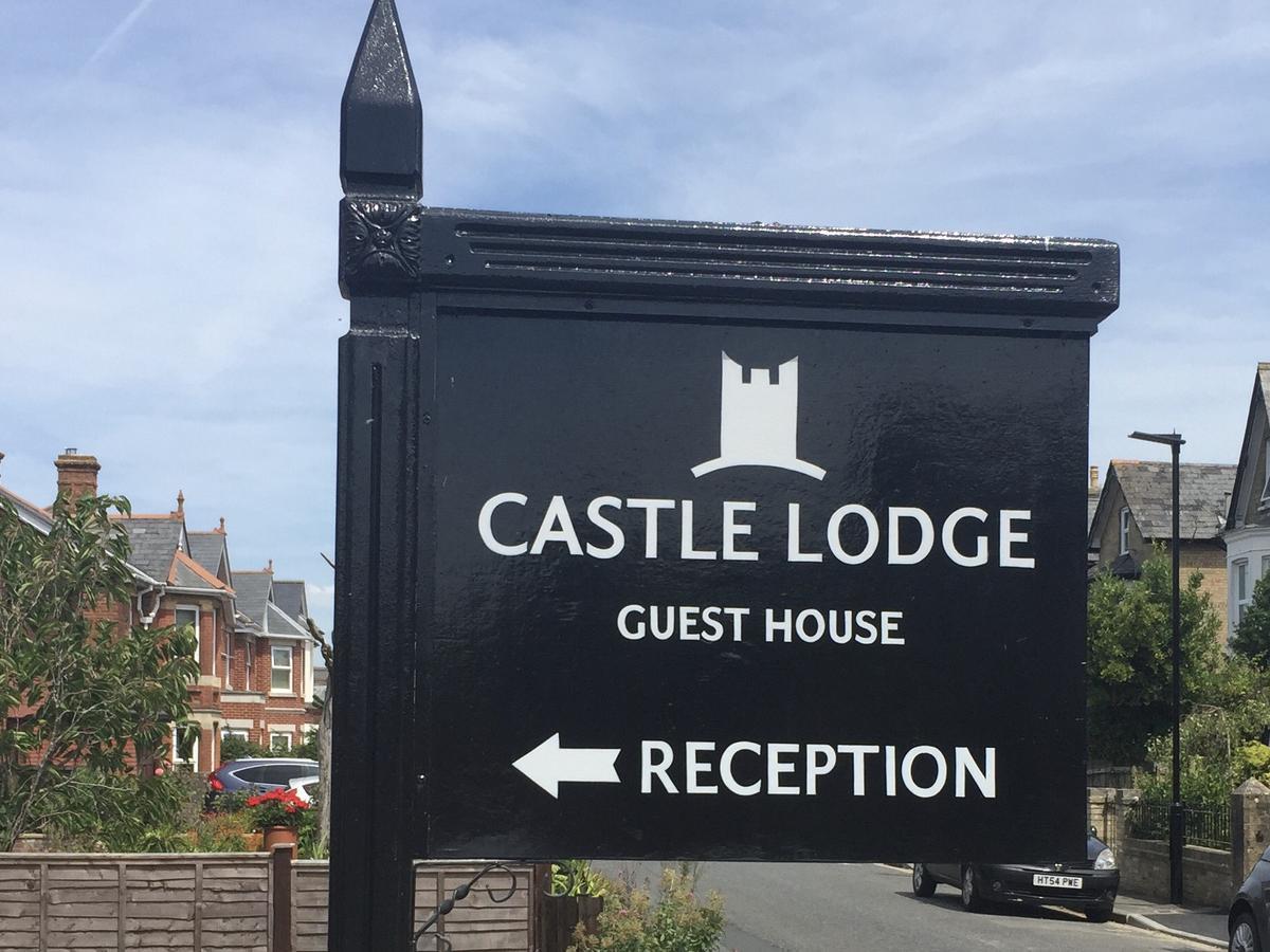 Castle Lodge Guest House نيوبورت المظهر الخارجي الصورة
